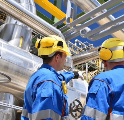 oil_and_gas_crude_oil_level_control_team-min